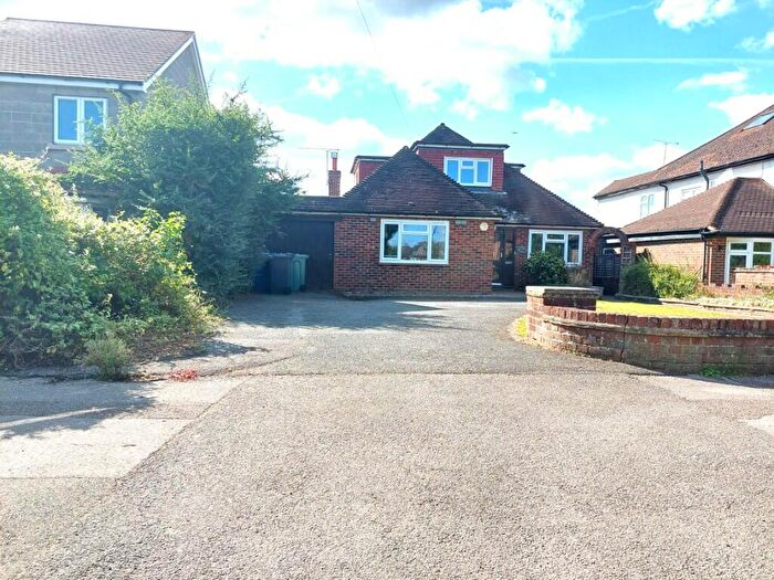 3 Bedroom Detached House To Rent In Eton Wick Road, SL4