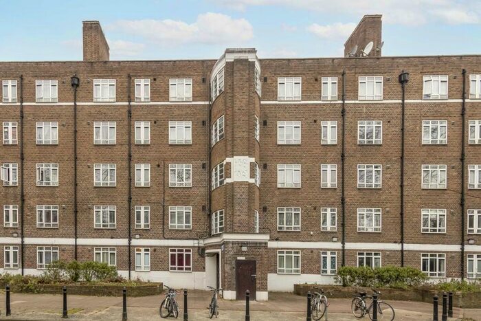 1 Bedroom Flat To Rent In White City Estate, London, W12