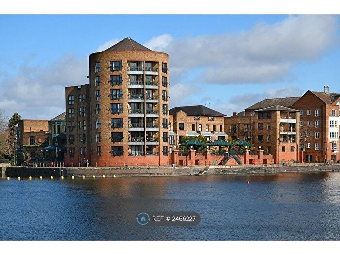 3 Bedroom Flat To Rent In Tavistock Tower, London, SE16