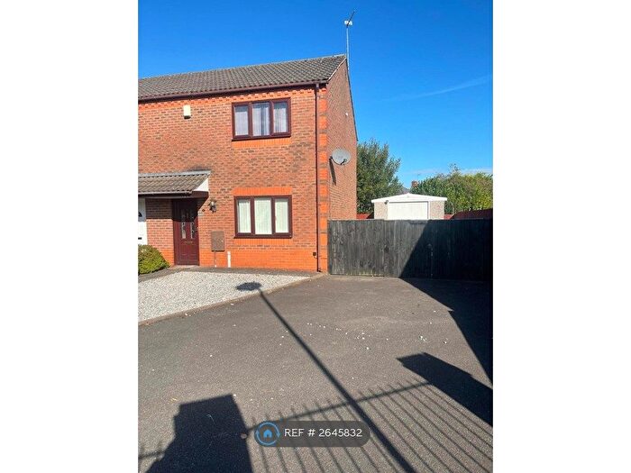 2 Bedroom Semi-detached House To Rent In Bordeaux Road, Stoke-On-Trent, ST3