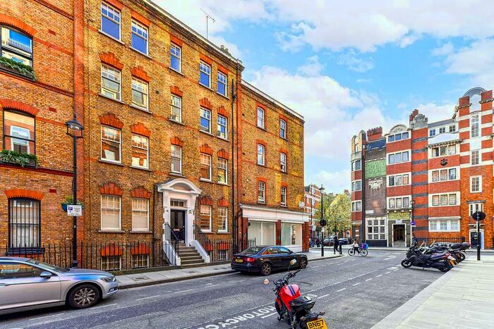 2 Bedroom Flat To Rent In Malvern House, Nassau Street, Fitzrovia, London, W1W