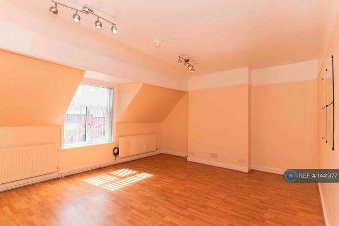 1 Bedroom Flat To Rent In London Road, Newcastle-Under-Lyme, ST5