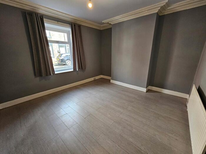 3 Bedroom House To Rent In Middlesex Street, Barnsley, S70