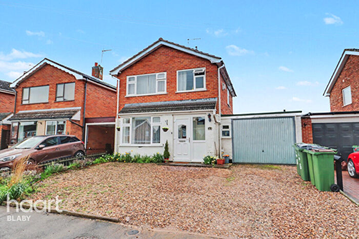 3 Bedroom Detached House For Sale In Penfold Drive, Leicester, LE8