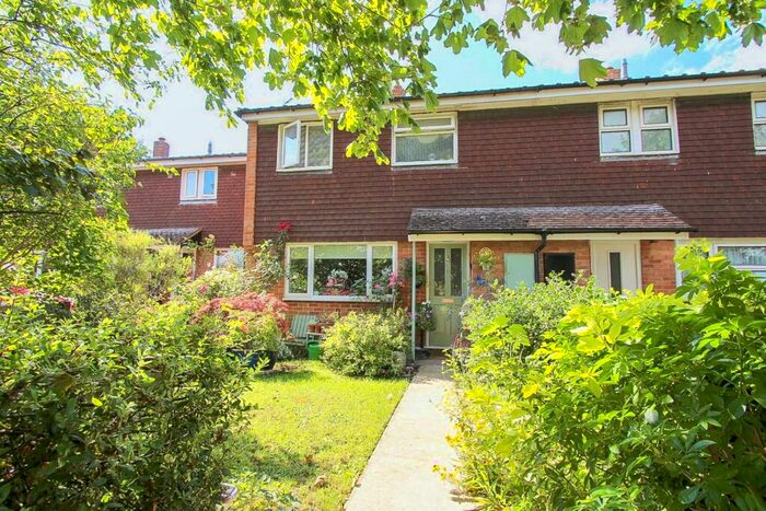 3 Bedroom Terraced House For Sale In Andrews Close, Soulbury, Leighton Buzzard, LU7