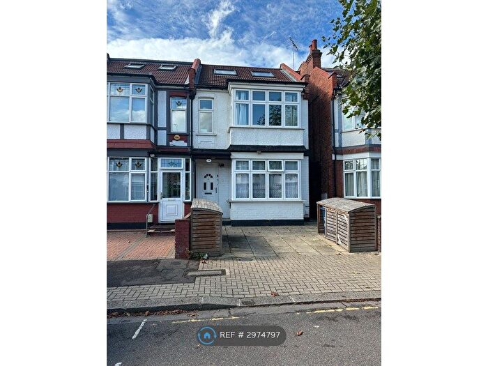 4 Bedroom Maisonette To Rent In Audley Road, London, NW4