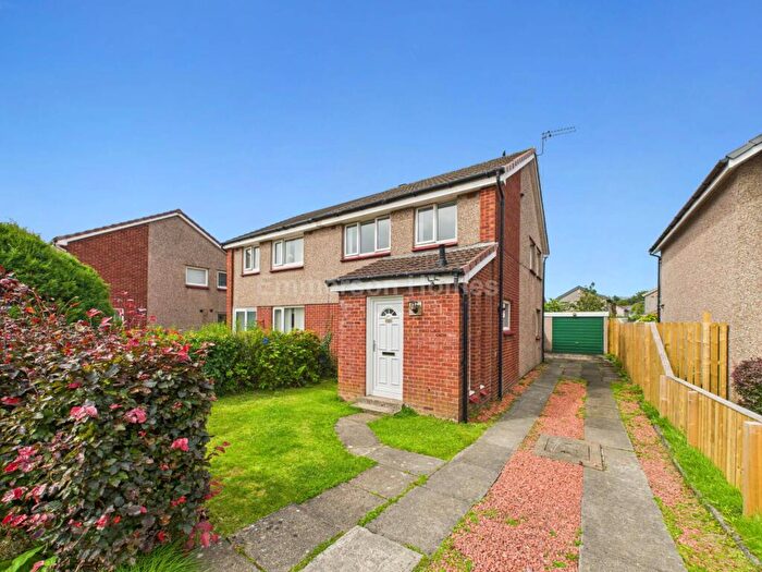 3 Bedroom Semi-Detached House To Rent In Wallace Avenue, Bishopton, PA7