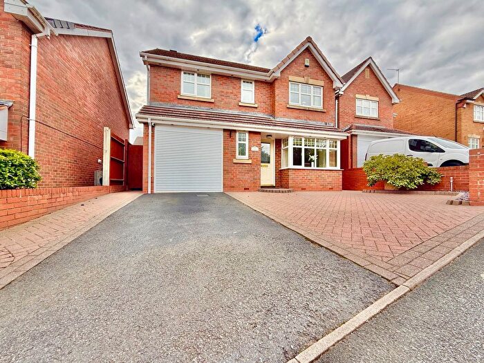 4 Bedroom Detached House For Sale In Fieldstone View, Lower Gornal, DY3