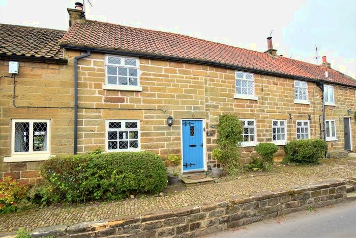 4 Bedroom Terraced House For Sale In South End, Osmotherley, DL6