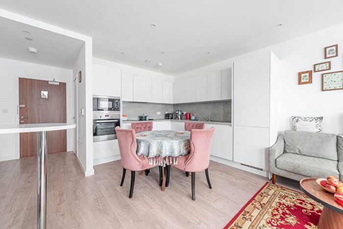 2 Bedroom Flat To Rent In College Road, Harrow, HA1
