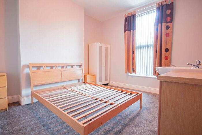 1 Bedroom House Of Multiple Occupation To Rent In Room, Ryde Street, HU5
