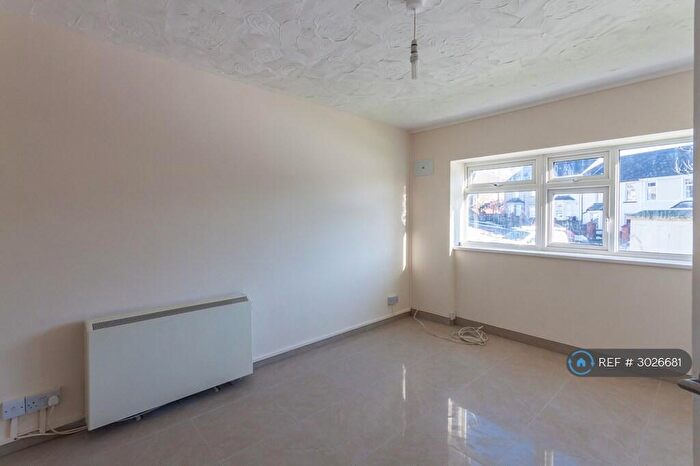1 Bedroom Flat To Rent In The Hendre Flats, Brynmawr, Gwent, NP23