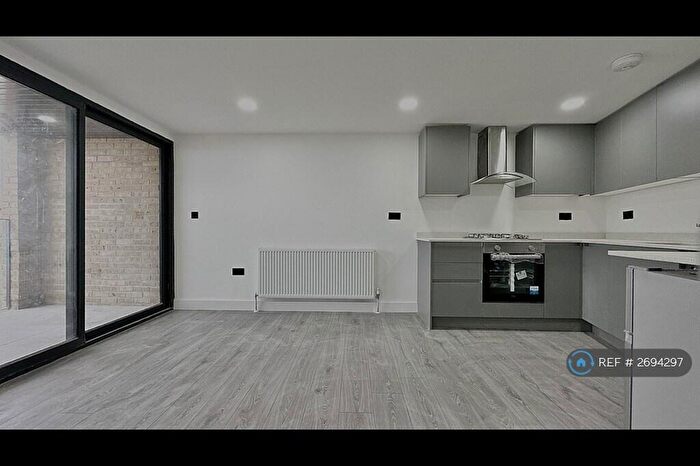 1 Bedroom Flat To Rent In Leyton, London, E10