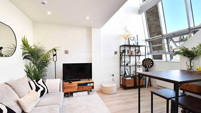 1 Bedroom Duplex For Sale In Liddon Road, Bickley, BR1