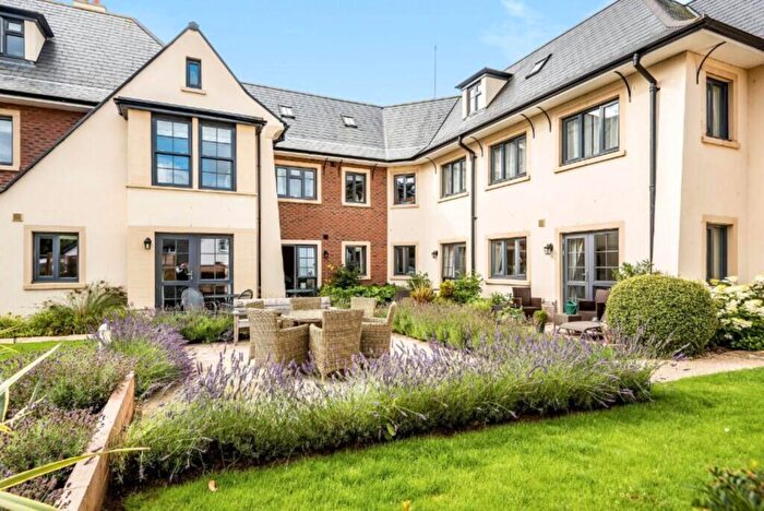 1 Bedroom Retirement Property For Sale In Fleur De Lis, Marlborough, SN8