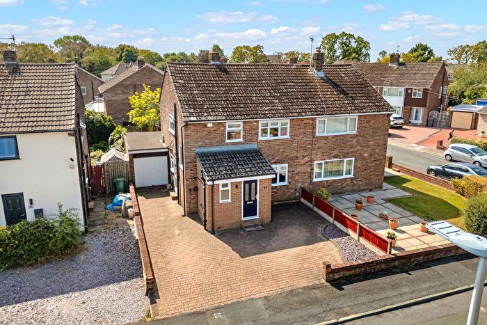 3 Bedroom Semi-Detached House For Sale In Wentworth Close, Widnes, WA8