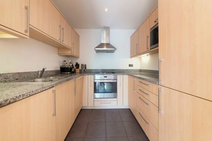 1 Bedroom Flat To Rent In Western Gateway, London, E16