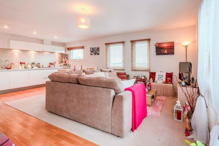 1 Bedroom Apartment To Rent In The Courtyard, Beggarwood, RG22