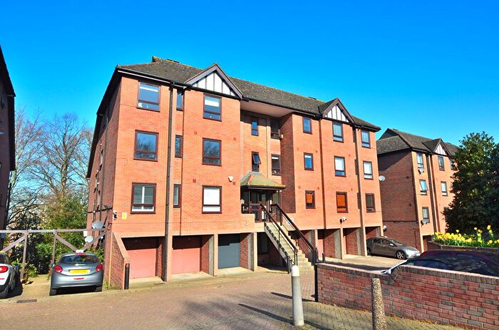 1 Bedroom Flat For Sale In Crystal Palace Parade, London, SE19