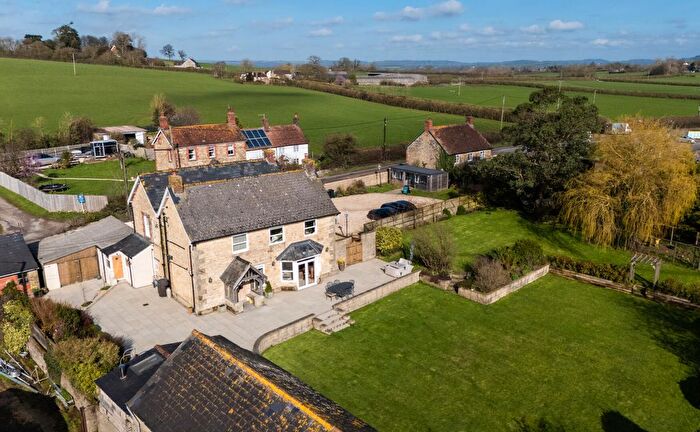 5 Bedroom Property For Sale In Front Street, Gillingham, SP8