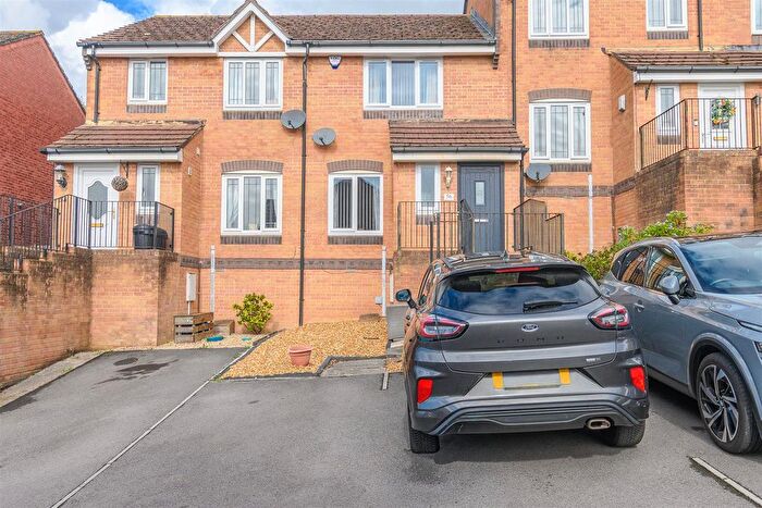 2 Bedroom Terraced House For Sale In Gelyn-Y-Cler, Barry, CF63
