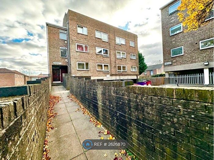 1 Bedroom Flat To Rent In Dumfries Street, Luton, LU1