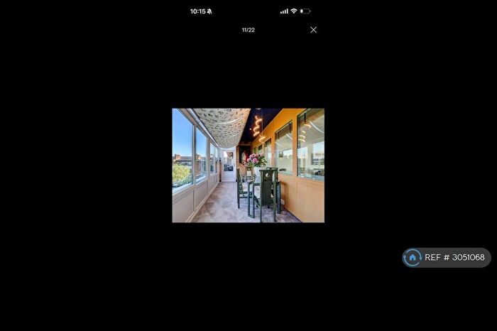 3 Bedroom Penthouse To Rent In North Row, Milton Keynes, MK9