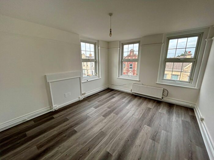2 Bedroom Flat To Rent In Old Christchurch Road, Bournemouth, BH1