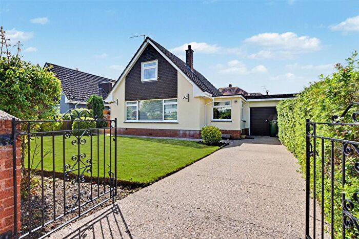 3 Bedroom Link Detached House For Sale In Villa Close, Barnstaple, Devon, EX32
