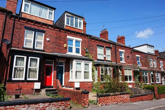 5 Bedroom House To Rent In Stanmore Place, Leeds, LS4