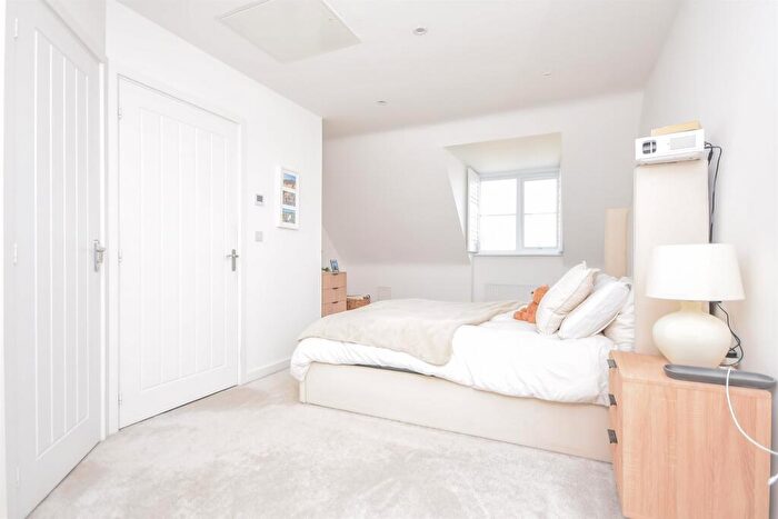 4 Bedroom Semi Detached House For Sale In Stork Lane, Rothwell, Kettering, NN14