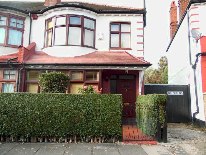 4 Bedroom Detached House To Rent In Craignair Road, Brixton, SW2