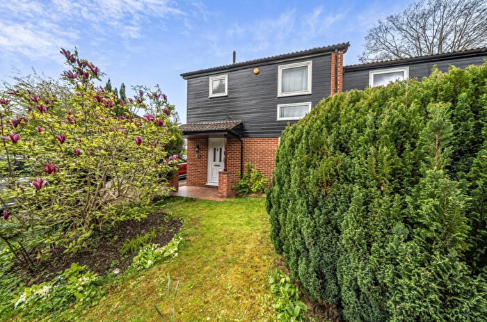 3 Bedroom Semi Detached House For Sale In Hosker Close, Headington, Oxford, OX3