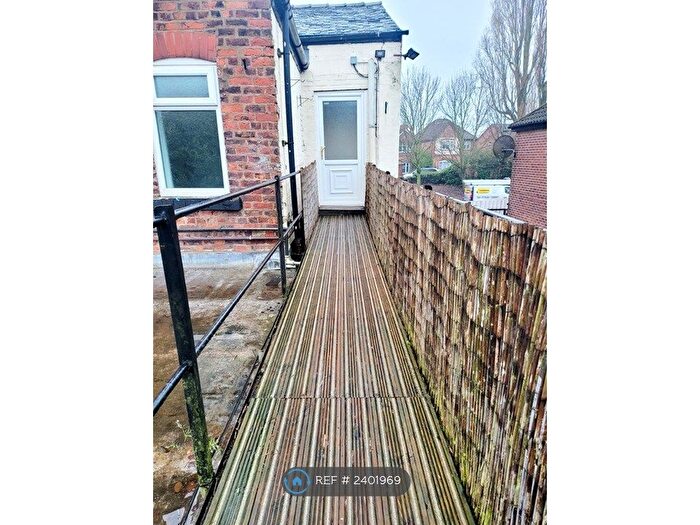 1 Bedroom Flat To Rent In Liverpool Road, Irlam, Manchester, M44
