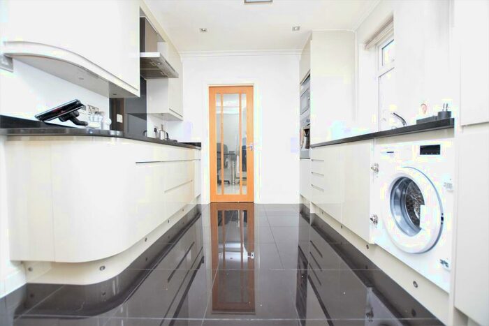 5 Bedroom Terraced House To Rent In Sussex Road, London, E6