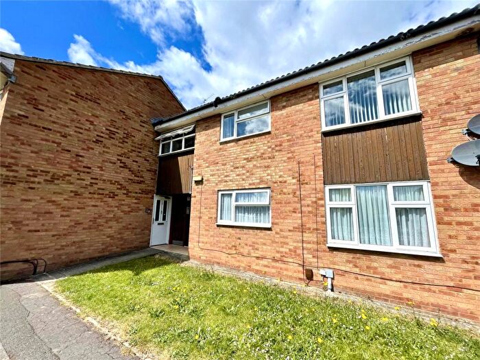 1 Bedroom Apartment To Rent In Shenton Court, Shenton Close, Swindon, Wiltshire, SN3