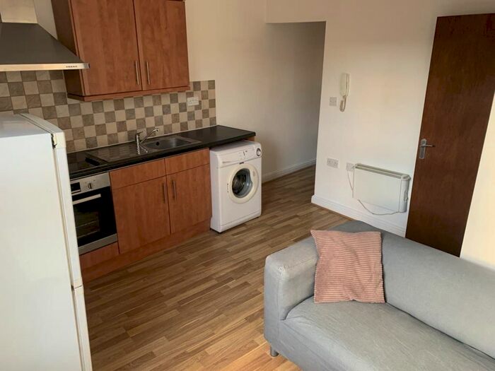 1 Bedroom Terraced House To Rent In Bexley Avenue, Leeds, LS8