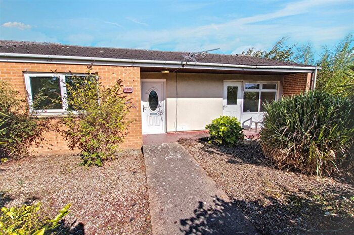 2 Bedroom Semi Detached Bungalow For Sale In Stargate Close, Newton Aycliffe, DL5