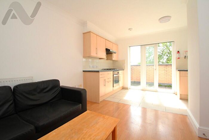 1 Bedroom Flat To Rent In Sussex Way, London, N19