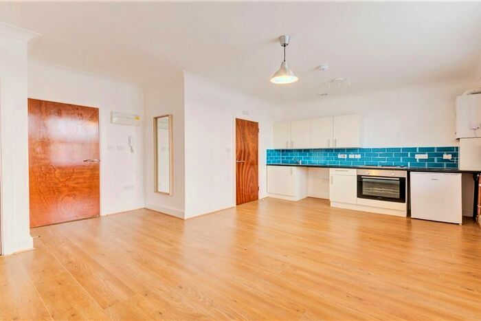 1 Bedroom Flat To Rent In High Road, London, NW10