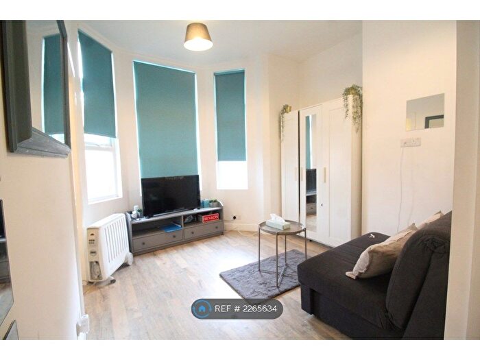 1 Bedroom Flat To Rent In Holyhead Road, Coventry, CV1