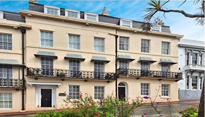 1 Bedroom Flat To Rent In Beacon Terrace, Torquay, TQ1