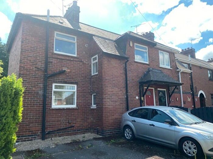 3 Bedroom Semi-Detached House To Rent In Middle Place, East Dene, S65