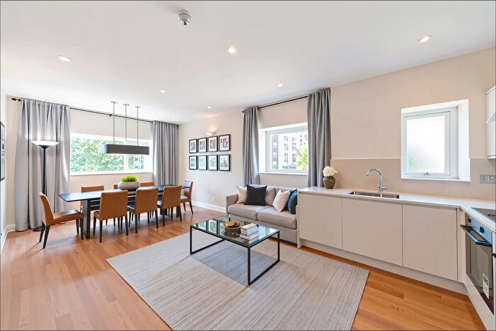 1 Bedroom Flat For Sale In Ellenborough Park South, Weston-Super-Mare, BS23