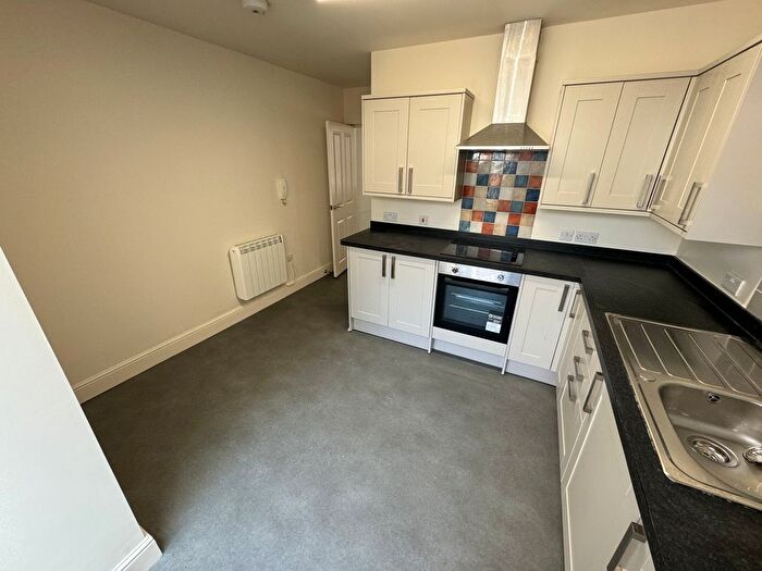 1 Bedroom Flat To Rent In Victoria Street, Taunton, TA1