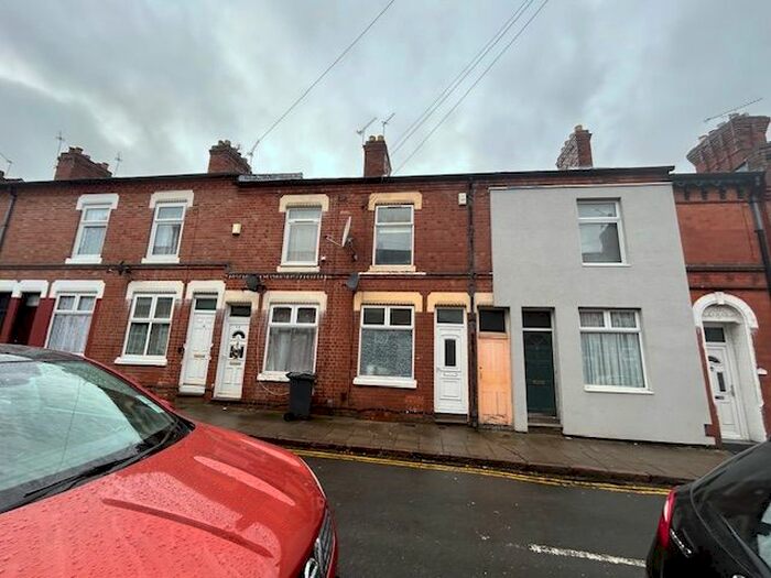 3 Bedroom Terraced House To Rent In Avon Street, Leicester, LE2