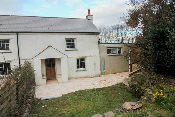 3 Bedroom Semi-Detached House To Rent In St. Erme, Truro, TR4