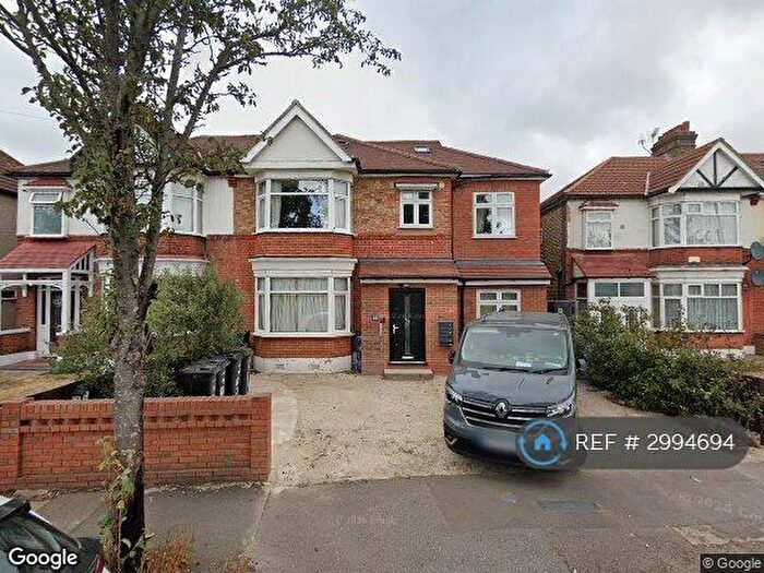 1 Bedroom Flat To Rent In Wanstead Lane, Ilford, IG1