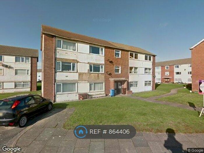 2 Bedroom Flat To Rent In New Road, Lytham St. Annes, FY8
