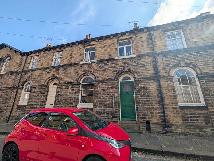 3 Bedroom Terraced House For Sale In Constance Street, Saltaire, BD18